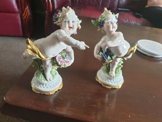 Capodimonte - N With Crown Above Cherubs Porcelain 2