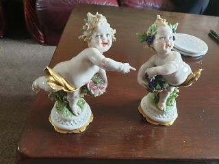 Capodimonte - N With Crown Above Cherubs Porcelain 4