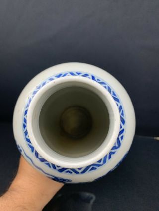 Fantastic Antique Chinese Blue & White Porcelain Vase with Figures 11