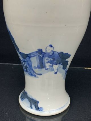 Fantastic Antique Chinese Blue & White Porcelain Vase with Figures 2