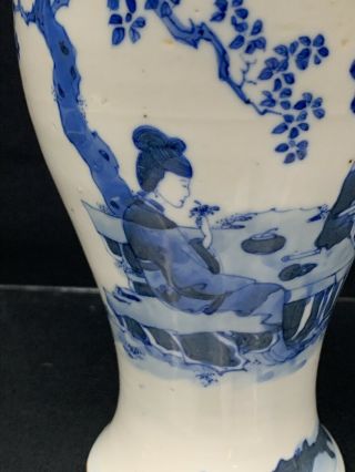 Fantastic Antique Chinese Blue & White Porcelain Vase with Figures 5