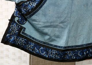 CHINESE EMBROIDERED SILK ROBE 19THC 5
