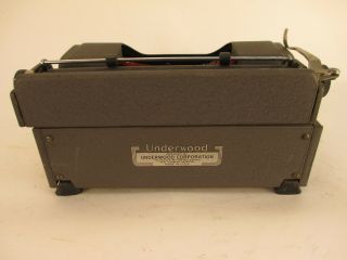 Vintage Underwood Universal Portable Typewriter F1898403 7