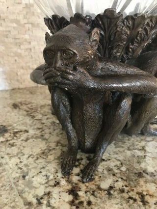 Three monkeys as base of a bronze bowl with glass/crystal top 2