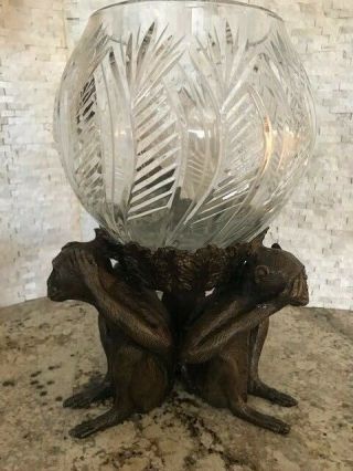Three monkeys as base of a bronze bowl with glass/crystal top 5