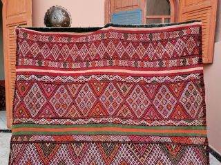 Moroccan handmade Wool Rug Bohimean Vintage Berber pagan Area kilim Rug 5 ' 5 