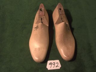 Pair Vintage Maple Wood Size 5 E Carleton Industrial Shoe Factory Lasts 992