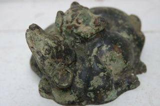 INTERESTING CHINESE BRONZE BEAST DESK WEIGHT OR SCROLL WEIGHT - VERY RARE L@@K 2