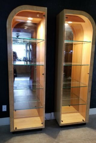 Mid - Century 80 ' s Henredon Burl Maple & Glass lighted Display Case/Curio Cabinets 9