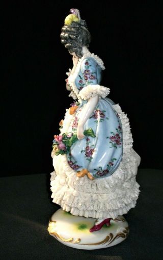 ANTIQUE GERMAN EARLY DRESDEN LACE LADY DANCER WITH FLOWERS PORCELAIN FIGURINE 6