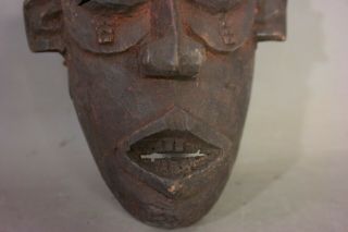 PETITE Vintage AFRICAN MASK Old CHOKWE TRIBE Early WOOD CARVED Tribal Art STATUE 3