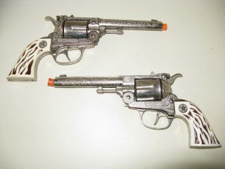 vintage toy cap guns hubley colt 38s 5