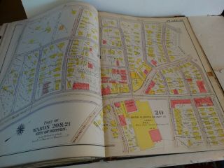 RARE Antique G.  W.  Bromley atlas 1906 City of boston mass 39 plates color maps 10