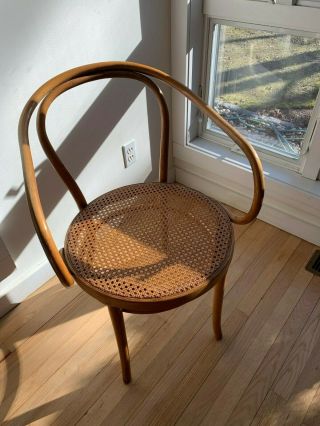 Thonet B9 bentwood chairs (total of six available),  price is per chair 2