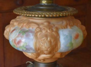 VICTORIAN ERA GONE WITH THE WIND LAMP LION HEADS HAND PAINTED ROSES ELECTRIFIED 3