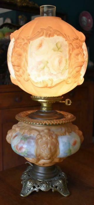 VICTORIAN ERA GONE WITH THE WIND LAMP LION HEADS HAND PAINTED ROSES ELECTRIFIED 6