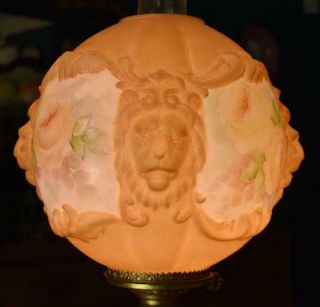 VICTORIAN ERA GONE WITH THE WIND LAMP LION HEADS HAND PAINTED ROSES ELECTRIFIED 9