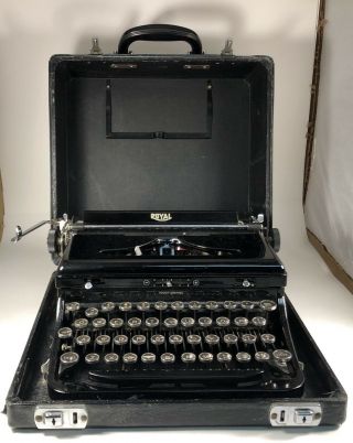 Antique 1938 Royal Model O Portable Typewriter
