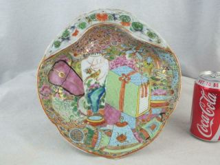 Unusual 19th C Chinese Porcelain Canton Famille Rose Objects Scallop Dish