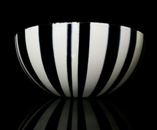 Rare Cathrineholm /norway Vint Black/white Zebra Striped Enamel Med.  Mixing Bowl