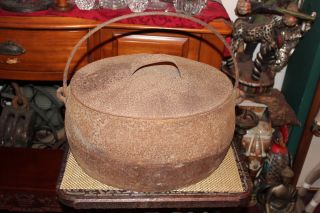Large Antique Cast Iron Cauldron Cooking Pot W/lid & Handle - Oval Shape Primitive
