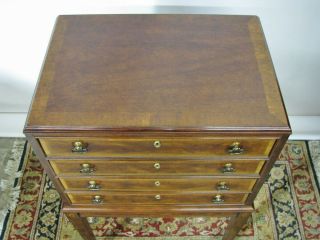 Vtg Classical Mahogany Four Drawer Locking Silver Chest w/ Banded Edges & Inlay 3