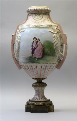 Exclusive French XL porcelain vase marked reine Marguerite thomas 1888 12