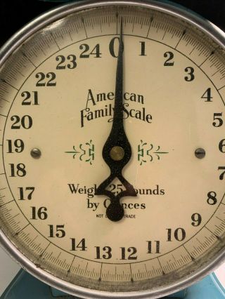 VTG.  AMERICAN FAMILY 25 lb SCALE 1950 ' s - Blue - A 2