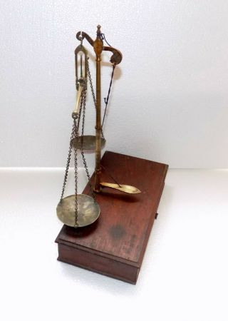 1930s Antique folding Brass Balance Scale jewelers 2 pans with wooden Box.  C - 311 3