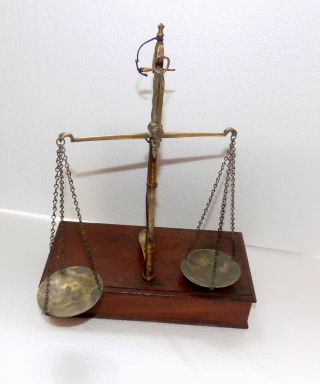 1930s Antique folding Brass Balance Scale jewelers 2 pans with wooden Box.  C - 311 4