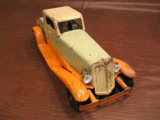 1930s GIRARD TOYS PRESSED STEEL WINDUP and BATTERY OP BIG PIERCE ARROW COUPE TOY 2