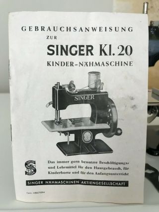 SPLENDID ANTIQUE TOY SEWING MACHINE SINGER ANNIVERSARY 1851 TO 1951 3