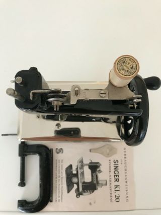 SPLENDID ANTIQUE TOY SEWING MACHINE SINGER ANNIVERSARY 1851 TO 1951 8