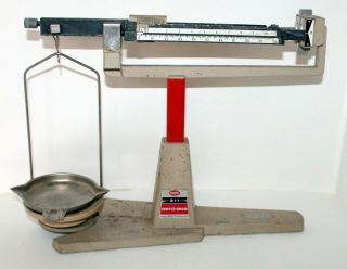Vintage Four Beam Balance Scale Model 311 Ohaus Gram Cent - O - Gram 311g X 0.  01g