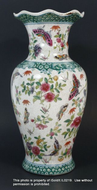 ANTIQUE CHINESE HAND - PAINTED 100 BUTTERFLY & FLORAL VASE QING DYNASTY 4