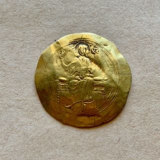 GOLD HYPERPYRON (CUP) COIN OF JOHN II COMNENOS (1118 - 1143).  PIECE 2