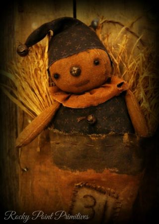 Primitive Fall Halloween Pumpkin Doll in Candy Corn Cupboard Wall Hanger 2