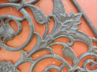 Large Vintage/Antique Victorian Ornate Cast Iron Grate Decorative Floor 5