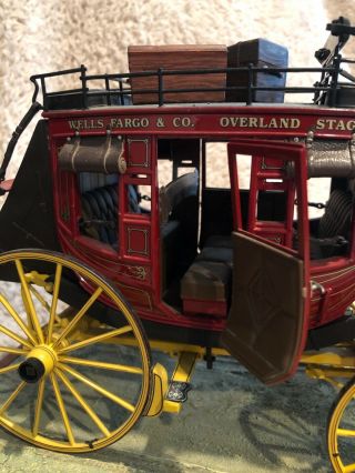 Wells Fargo Stagecoach Model with Horses - Franklin 5