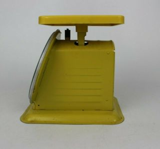 Mid - Century American Family Food Kitchen Scale 25 lb.  Pound Metal Yellow 3