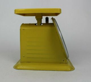 Mid - Century American Family Food Kitchen Scale 25 lb.  Pound Metal Yellow 4