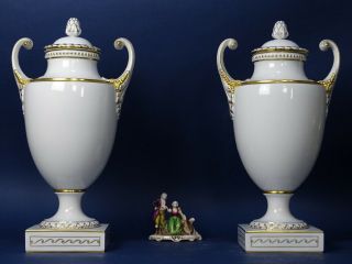 Couple Vases Porcelain Empire Furstenberg Germany S Sevres Ginori Meissen Vienna