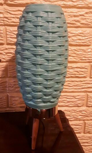 Vintage Plastic Basket Weave Beehive Tripod Lamp Atomic Mid Century Modern Mcm