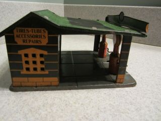 Vintage MARX TIN LITHO SERVICE STATION WITH GAS PUMPS 4