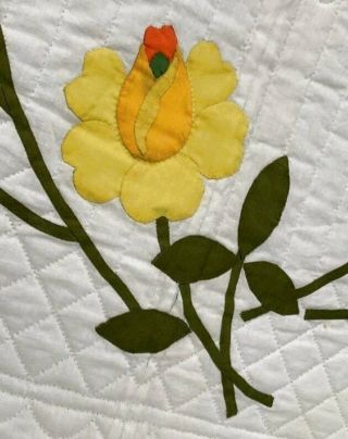 Vintage Cottage YELLOW Rose Wreath APPLIQUE Quilt 5