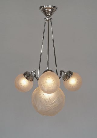 Muller Freres: French 1930 Art Deco Chandelier. .  1925 Lamp Degue Era