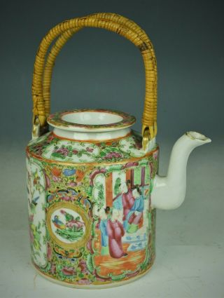 Canton Famille Rose Teapot - China 19th Century Qing Dynasty 3
