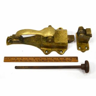 Vintage BRASS DOOR KNOB HANDLE/LATCH Salvaged from WALK - IN FREEZER/COOLER c.  1931 2