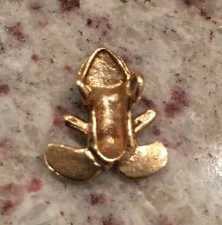 Very Small & Stunning Precolumbian Gold Panamanian/Costa Rican Frog Pendant 7