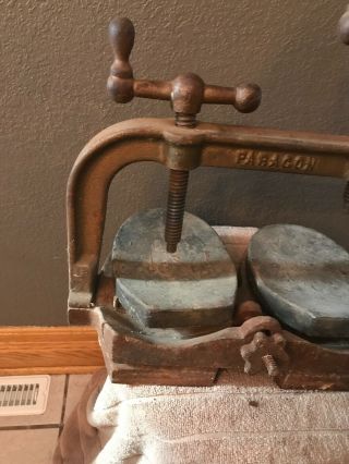 Vtg Cast Iron Hydrosole Press Cobbler Shoe Sole Repair Press Machine Paragon 9